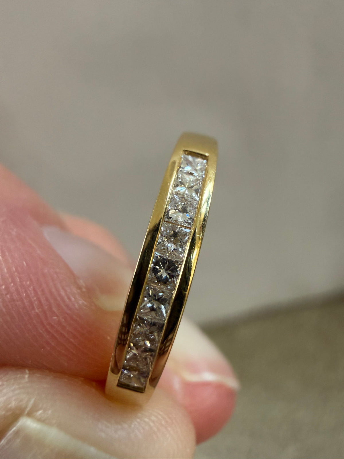 18ct Yellow Gold Ring