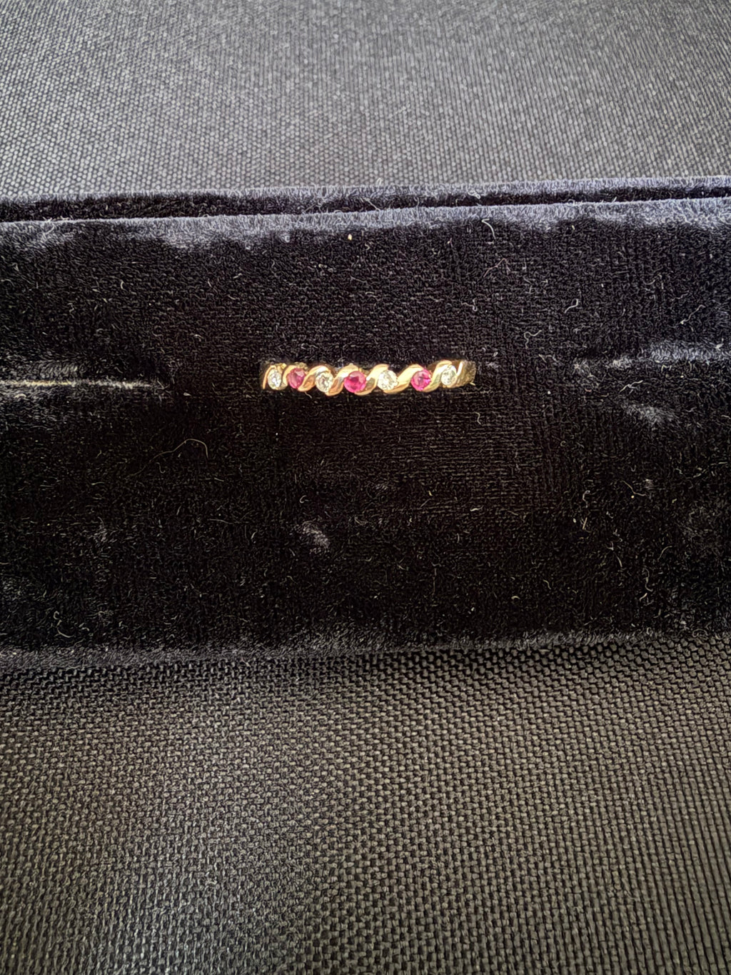 9ct Yellow Gold 7 Stone Alternating Round Ruby and Diamond Half Hoop Crossover Set Ring