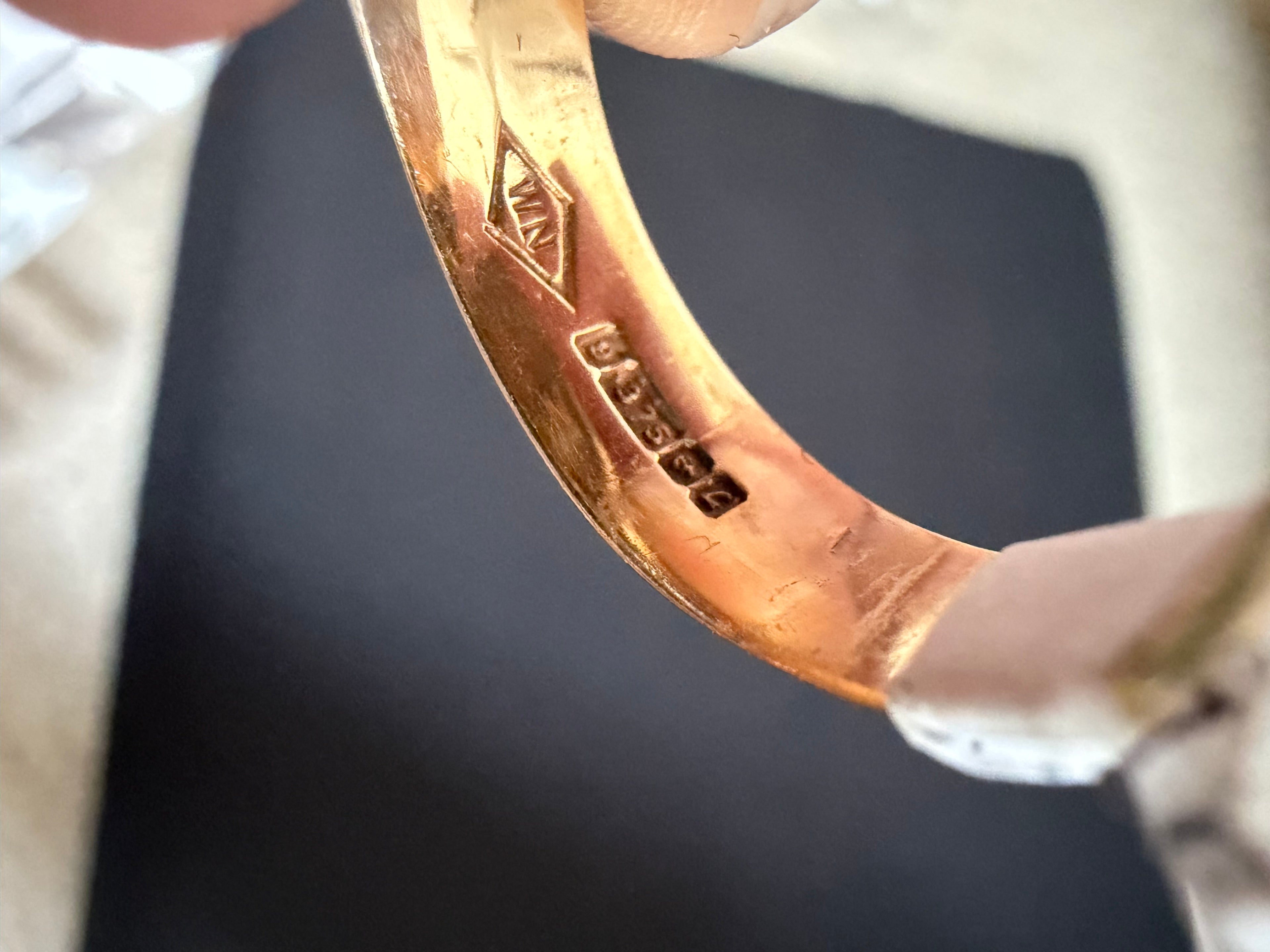 9ct Yellow Gold Ring