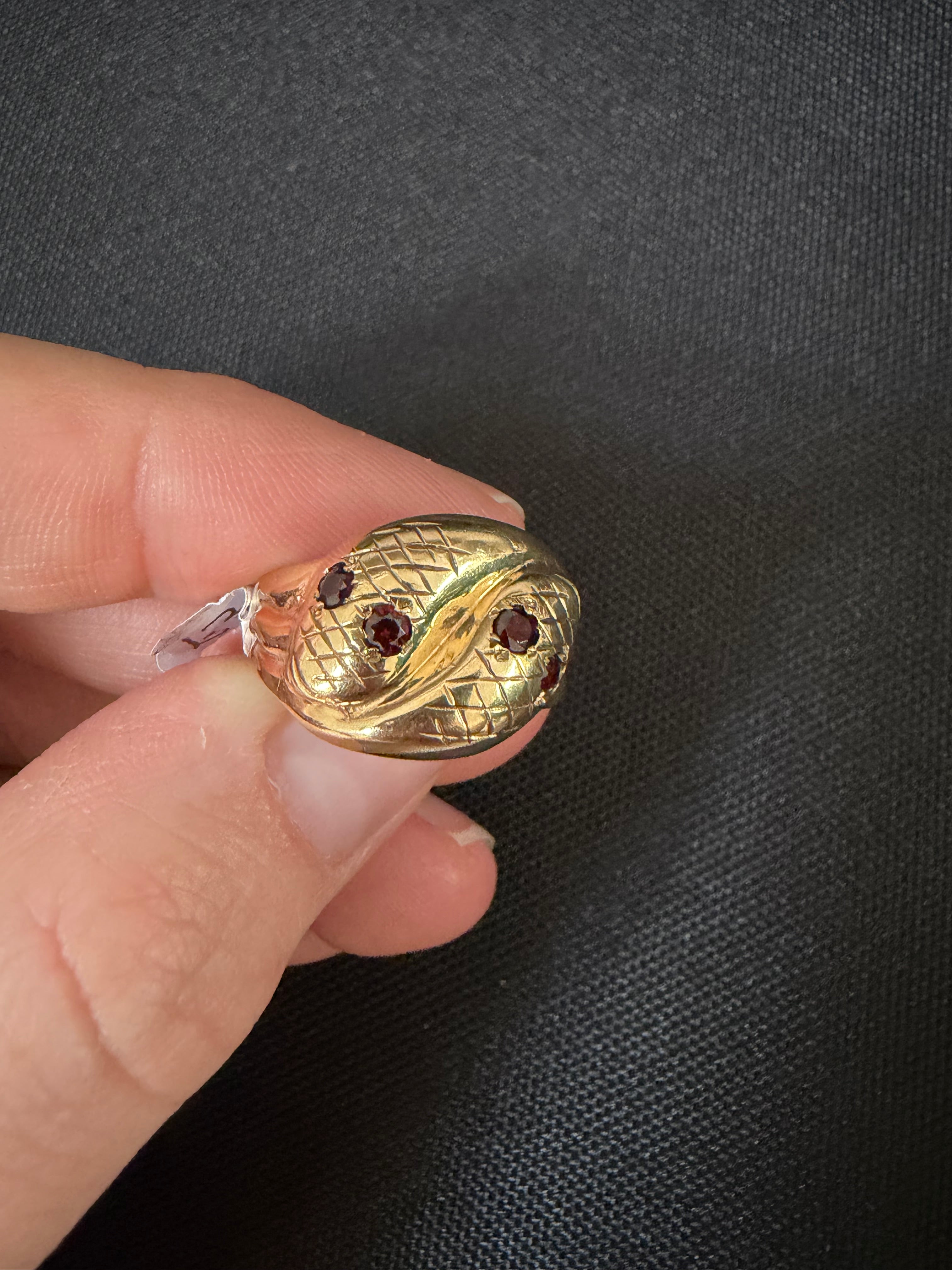 9ct Yellow Gold Ring