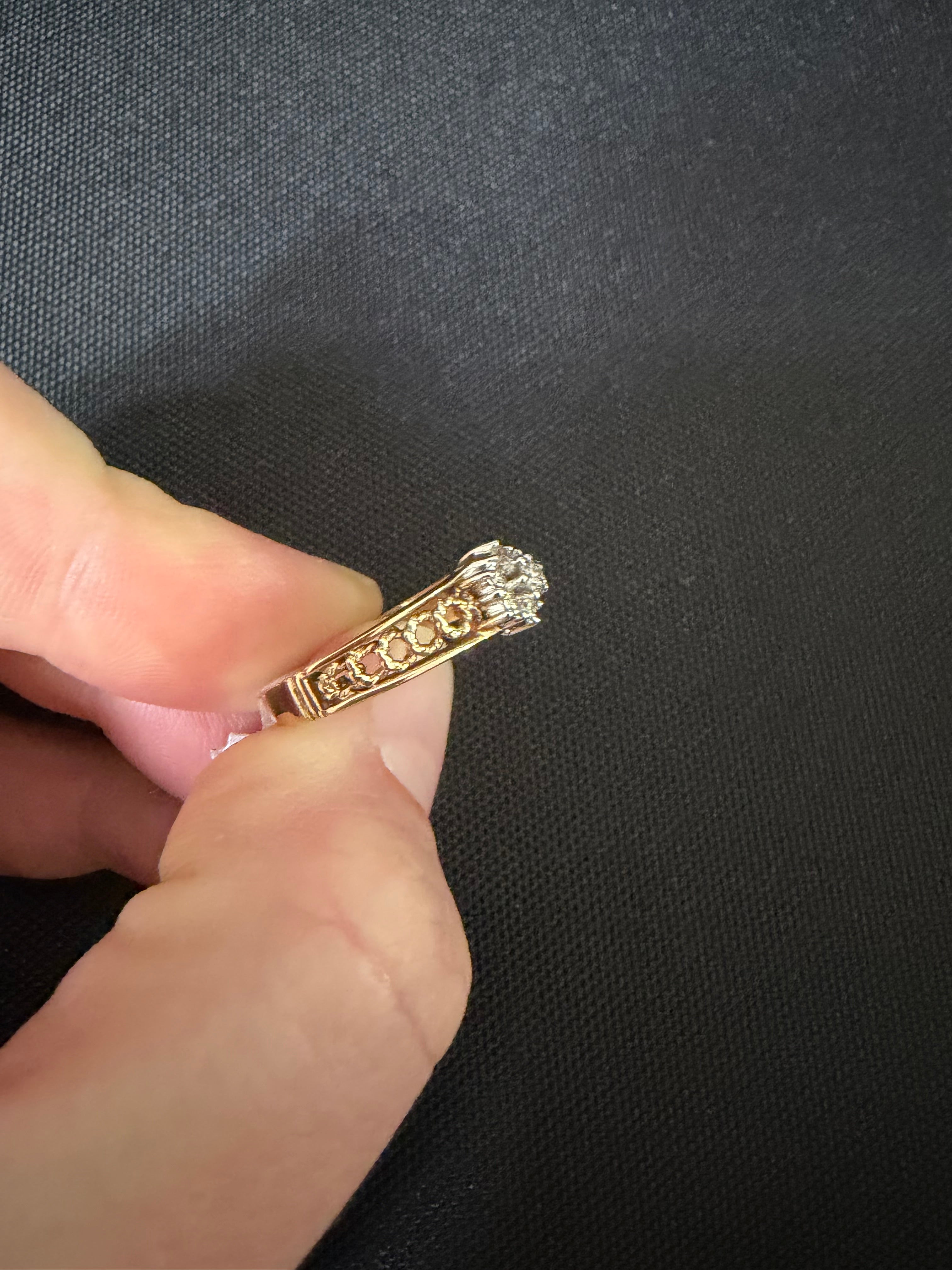 9ct Yellow and White Gold Diamond Claw Set Cluster Ring with Twist Wire Circle Inset Shoulders