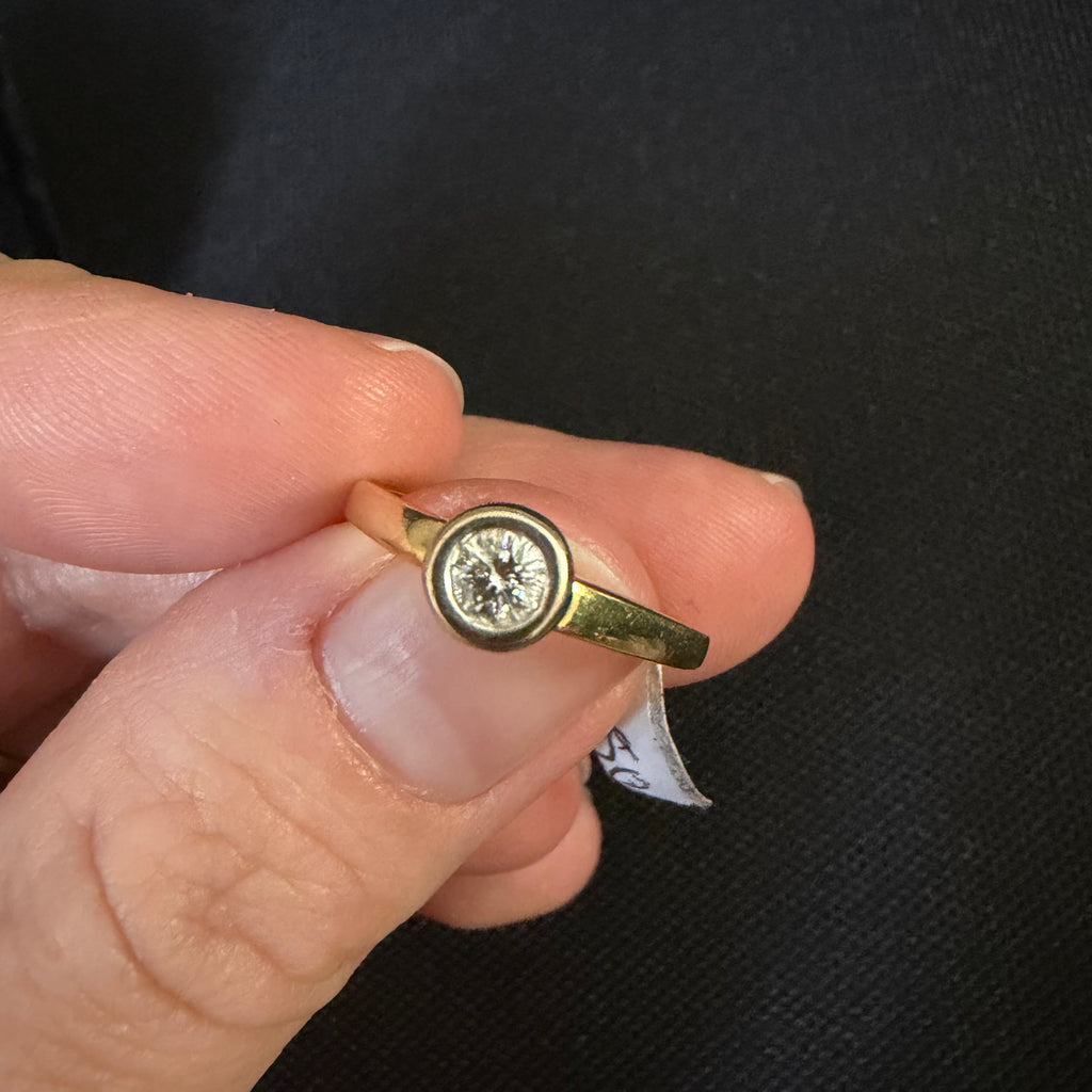18ct Yellow and White Gold Rub Over Set, Single Diamond Ring