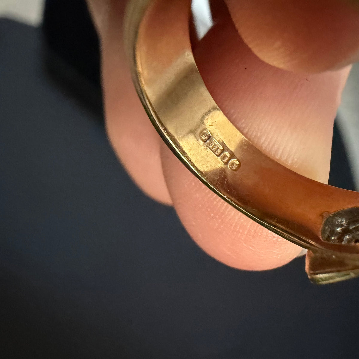 9ct Yellow Gold Ring
