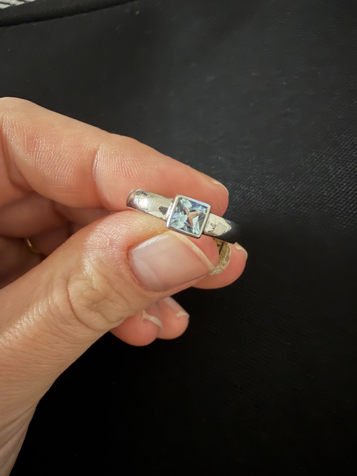 9ct White Gold Square Blue Topaz Single Stone Ring