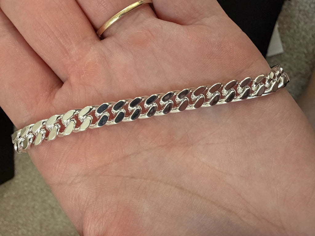 Silver 925 Quinn Marked Buckle Up Flat Curb Link Bracelet