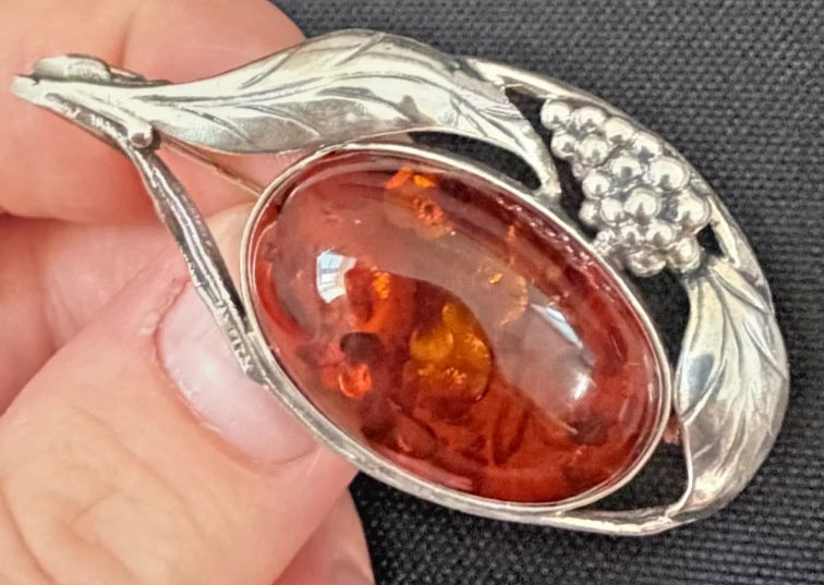 Oval Amber Leaf and Bead Centre Brooch