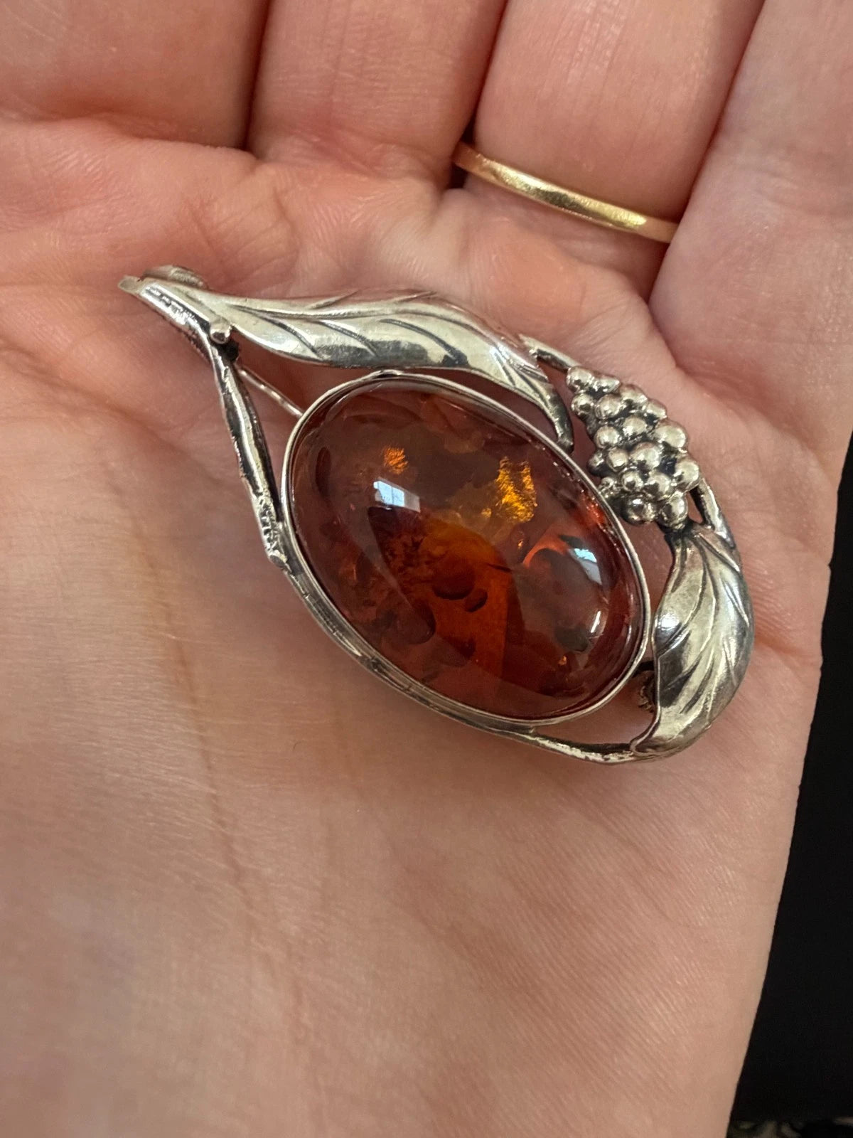 Oval Amber Leaf and Bead Centre Brooch